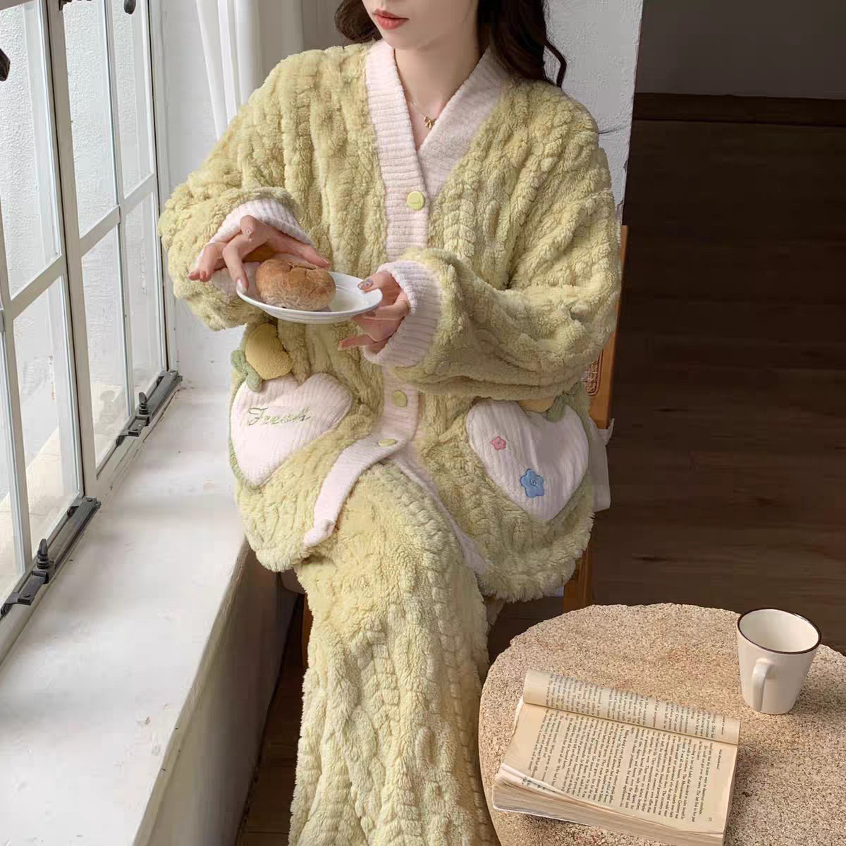 珊瑚绒睡衣保暖秋冬