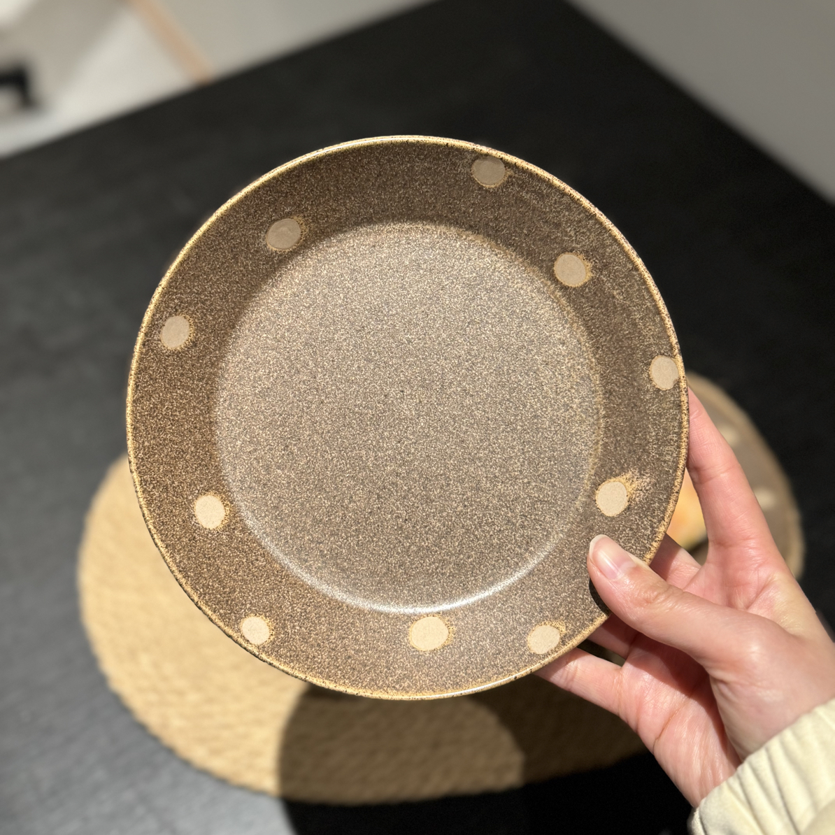 【暖栗波点】圆餐碟手工大容量餐盘菜盘甜品碟精致一人食粗陶餐具