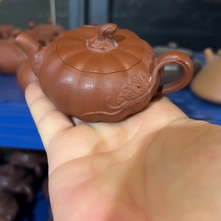 紫砂茶壶紫砂………………