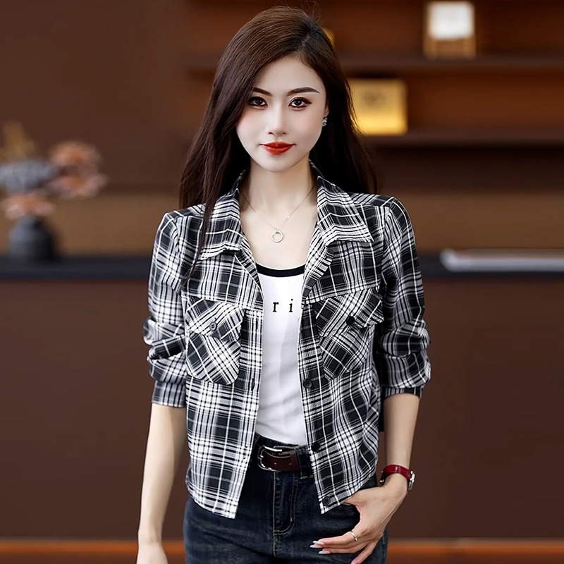 小个子短款格子衬衫外套女2025春秋新款复古港风减龄休闲百搭衬衣