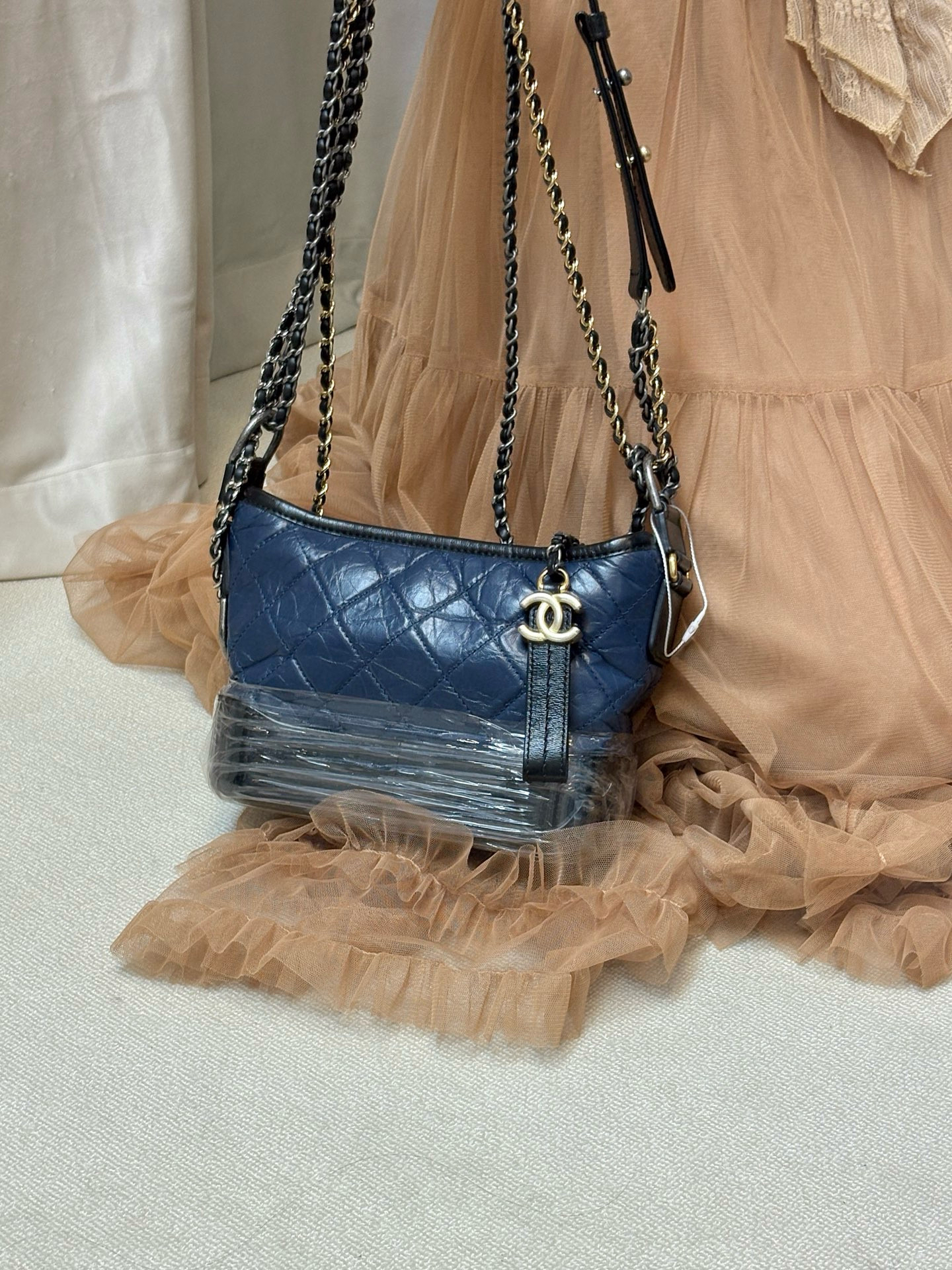 95新 Chanel/香奈儿 chanel 藏青色流浪小号斜挎包