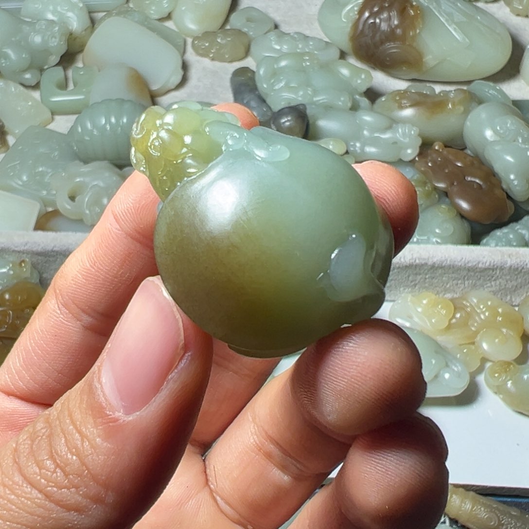 颈饰未镶嵌和田玉?**?