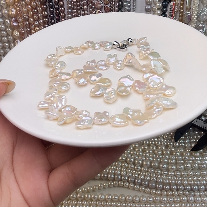 淡水珍珠未镶嵌颈饰孤品花瓣福利