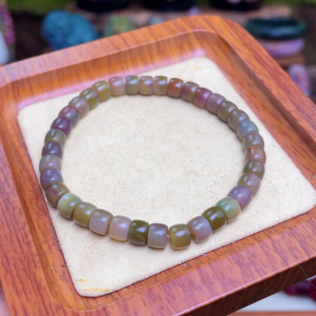 玛瑙/玉髓珠宝半成品未镶嵌盐源玛瑙新年福利直切手串