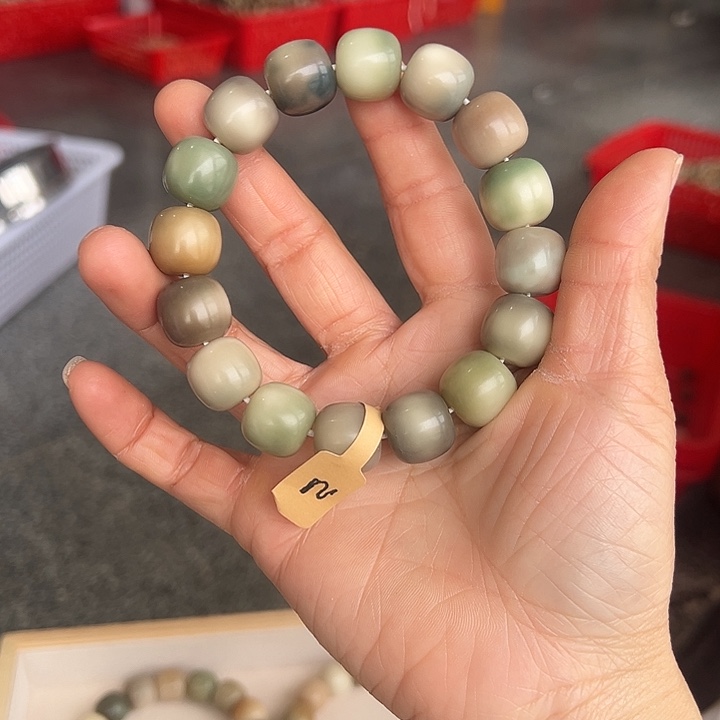 白玉菩提吊坠13×14干磨