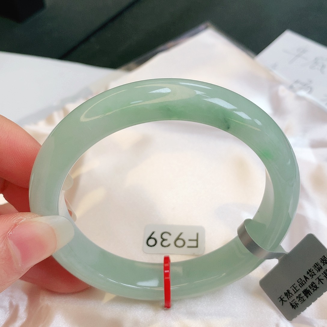 【闪购商品】翡翠手镯未镶嵌缅甸天然a货翡翠
