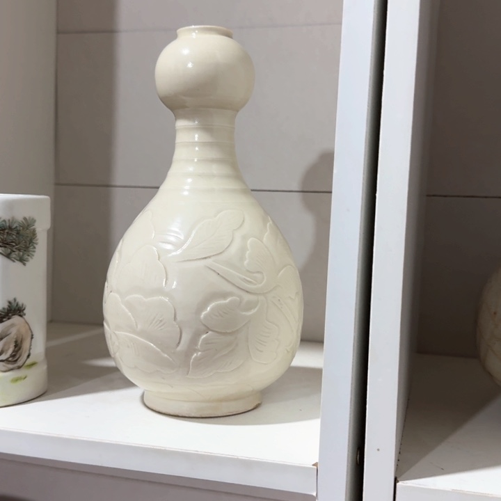 文玩核桃吊坠妮**也花瓶，，，，，，，，，，，，，，