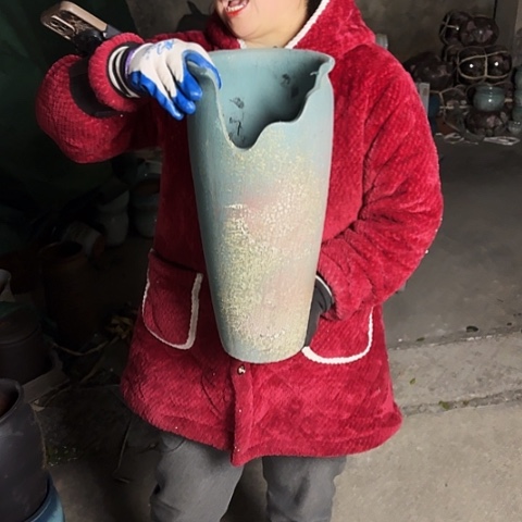 口20高45瑕疵盆子。