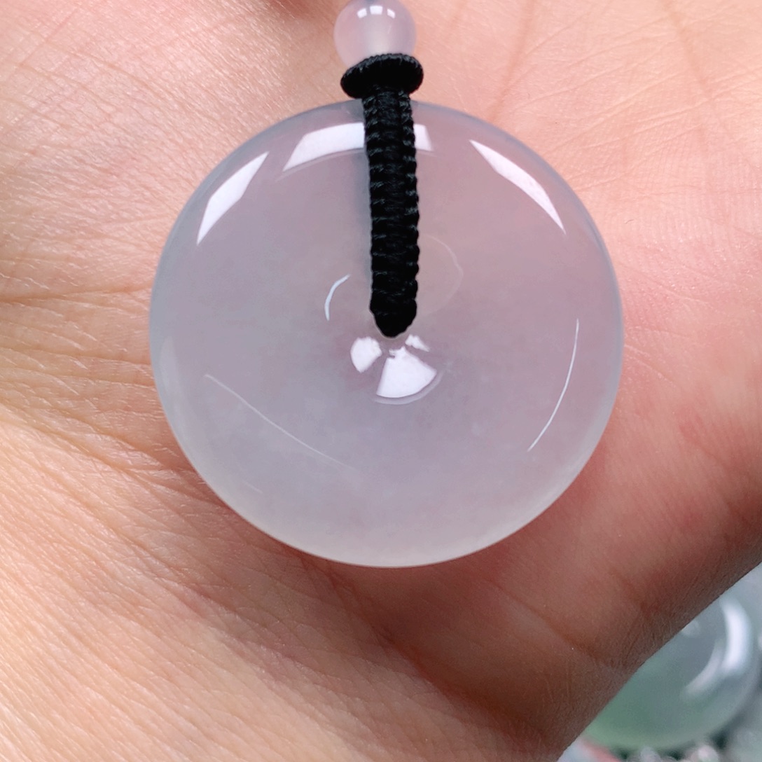 翡翠颈饰未镶嵌天然翡翠