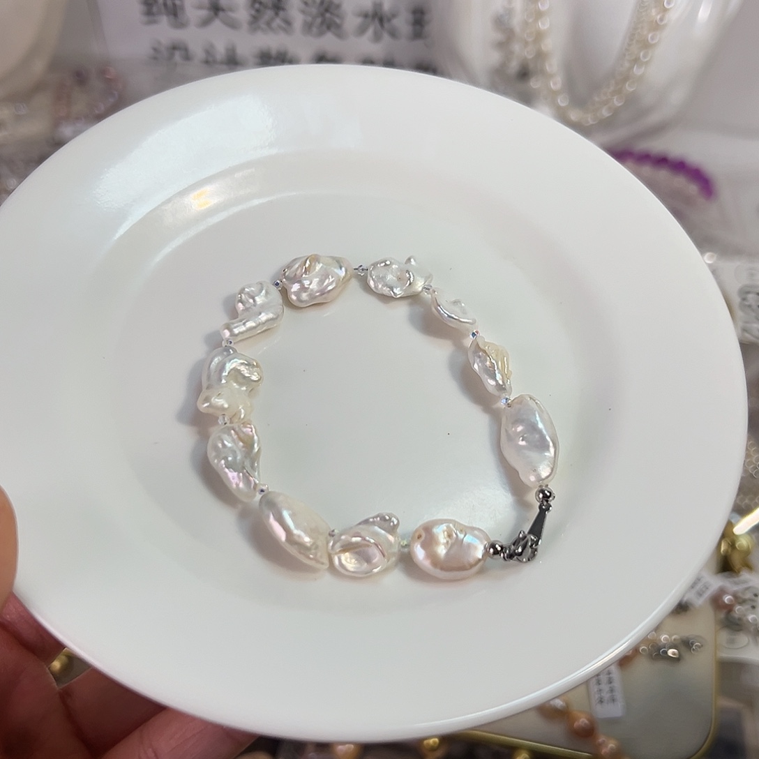 设计款珠宝合金淡水珍珠