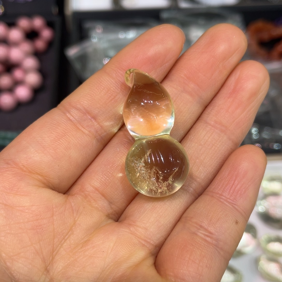 黄晶葫芦吊坠未镶嵌