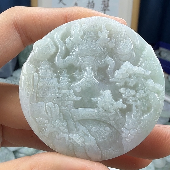 翡翠未镶嵌颈饰翡翠