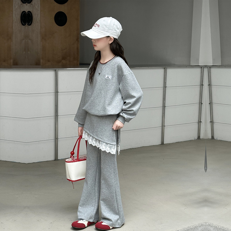 女童春秋休闲套装2025新款女大童秋季洋气时尚百搭卫衣屁帘裤两件