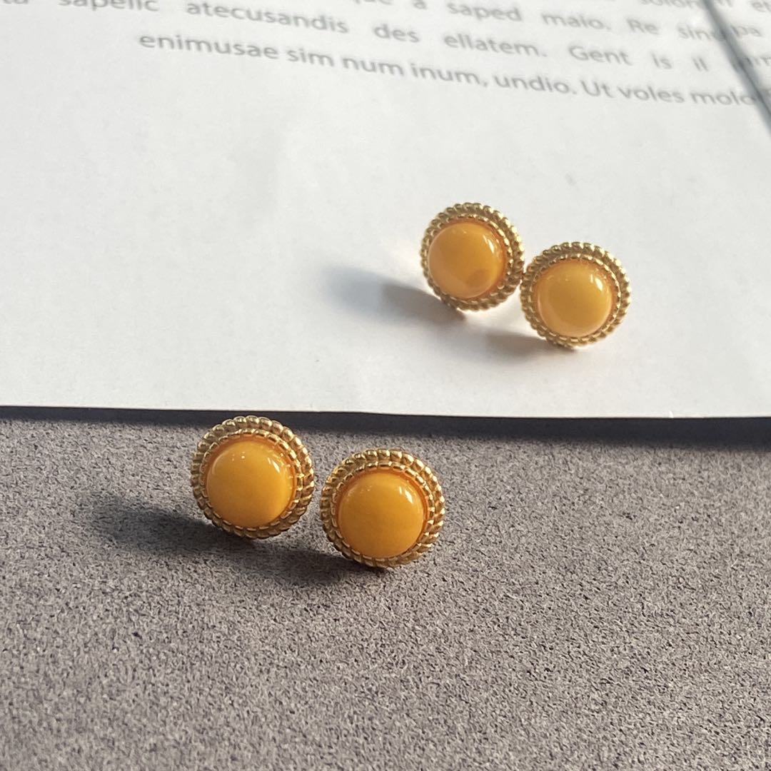 【胖丁珠宝】s925银镶蜜蜡耳钉16-H03P7【多样性发一件】约5*5mm