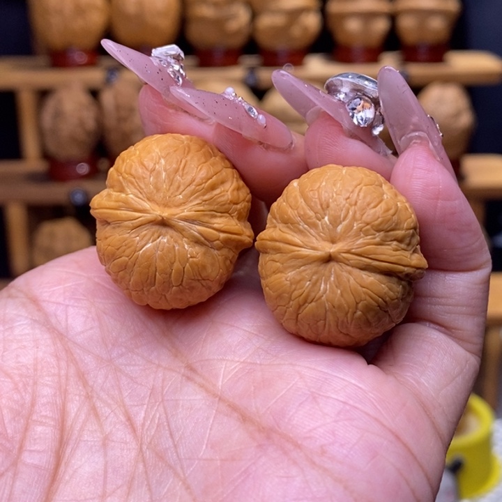 胖***胖把件文玩核桃小金豆2号26尺