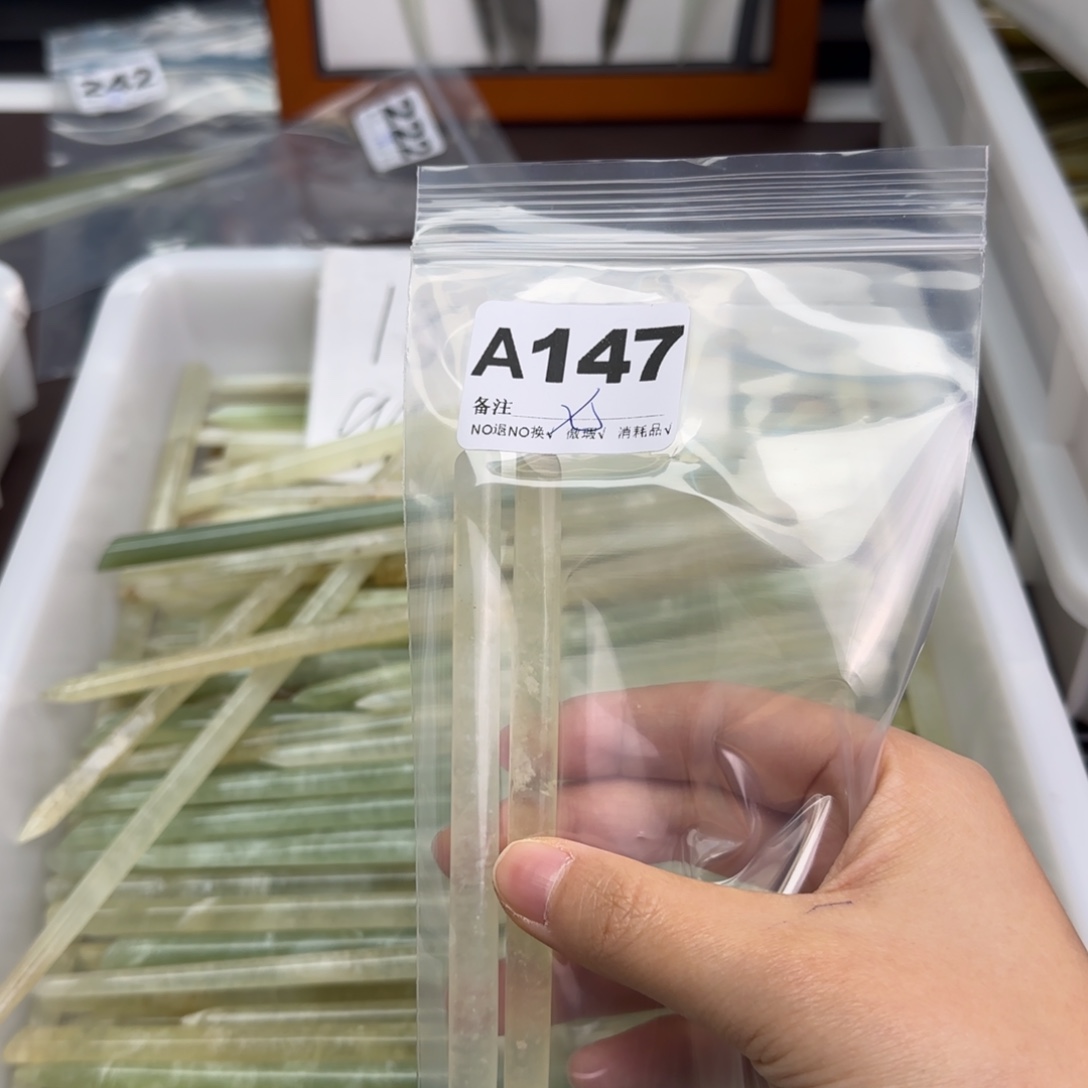 七***^蛇纹石玉合金发饰