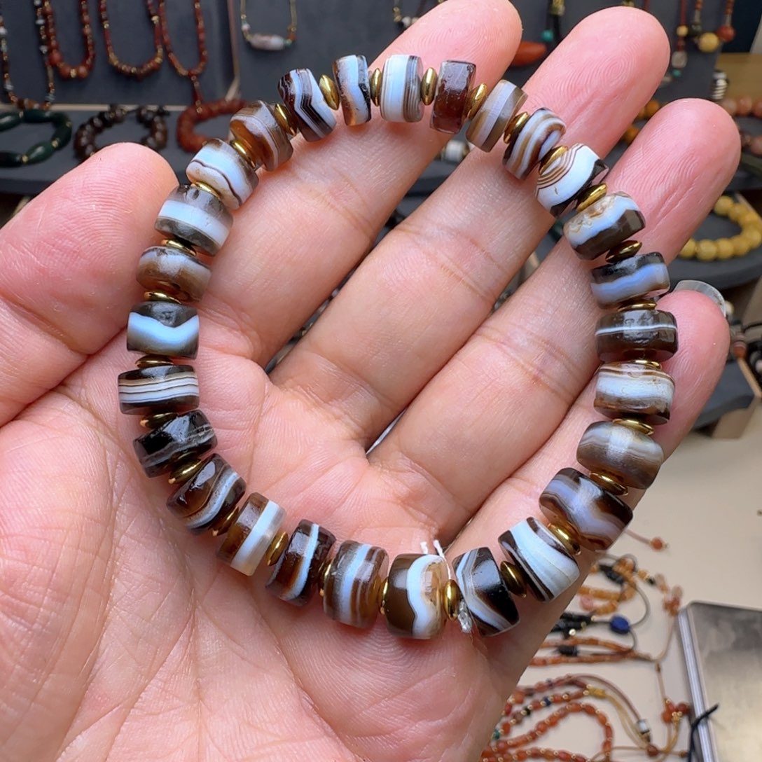 玛瑙/玉髓颈饰未镶嵌