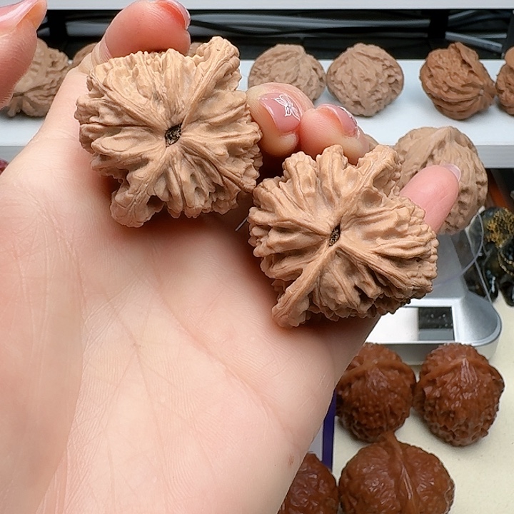 文玩核桃吊坠41全品麦穗虎头