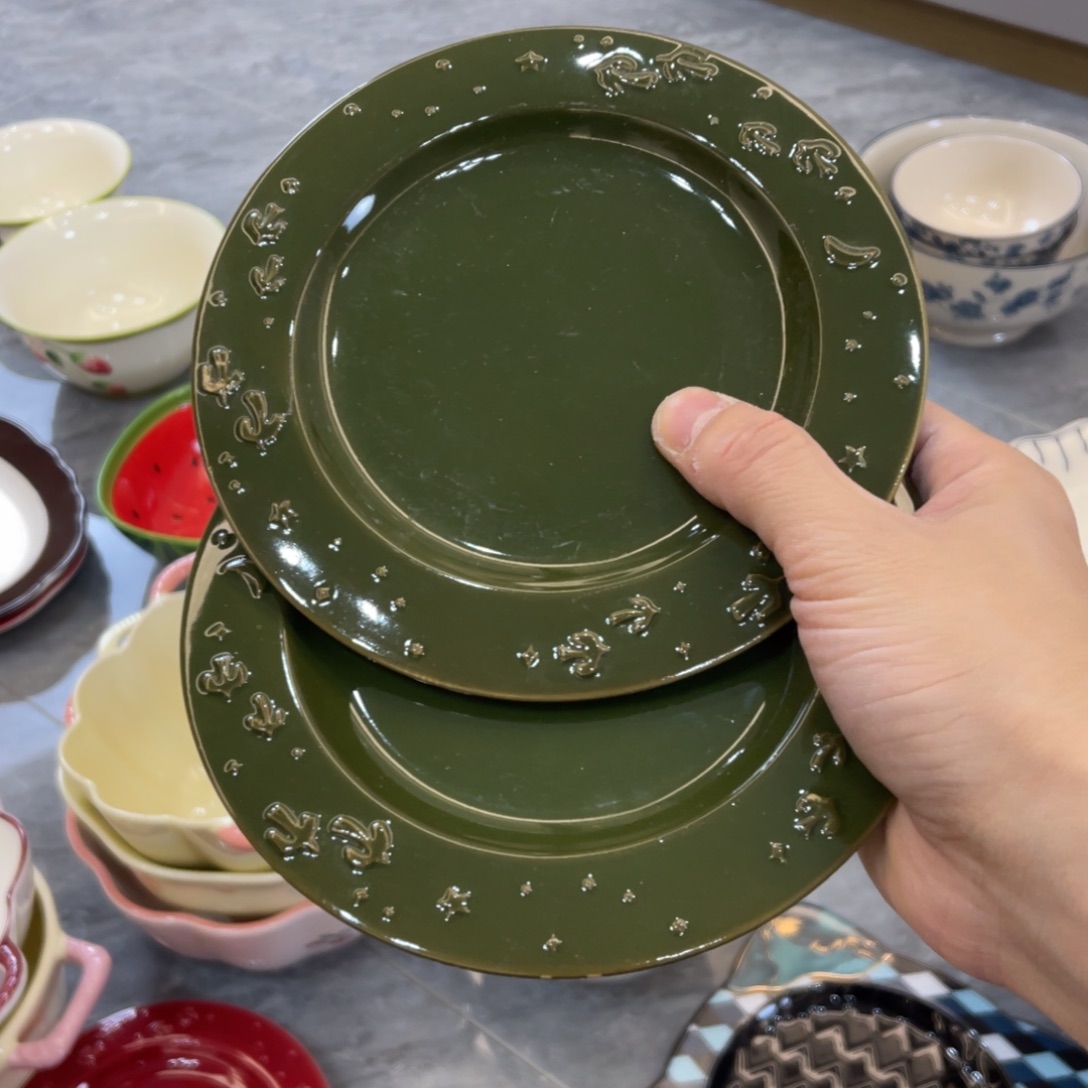 陶瓷微瑕餐具介意勿拍，满18飞！