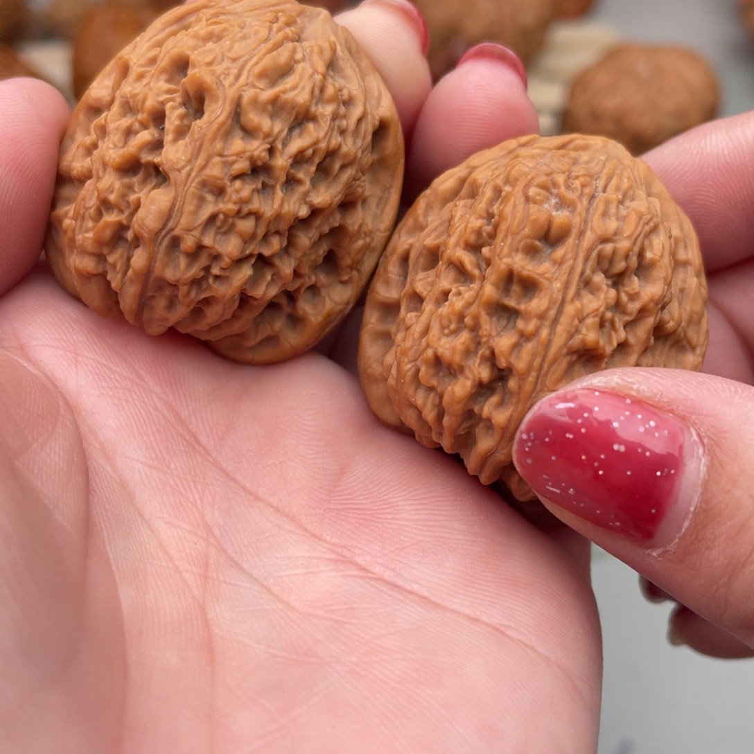 文玩核桃把件天残脚南疆35