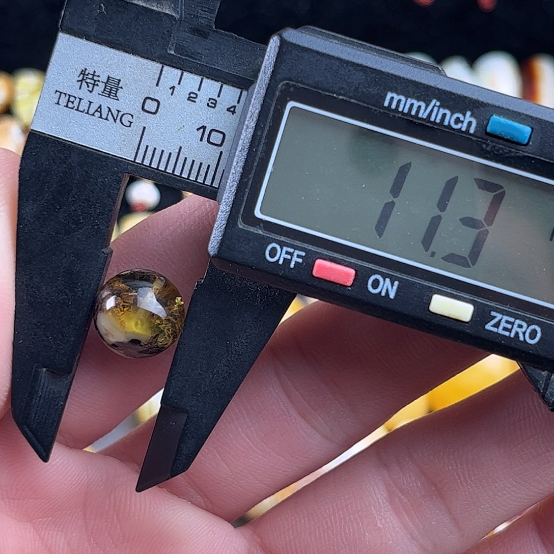 M***宝蜜蜡未镶嵌珠宝奇石