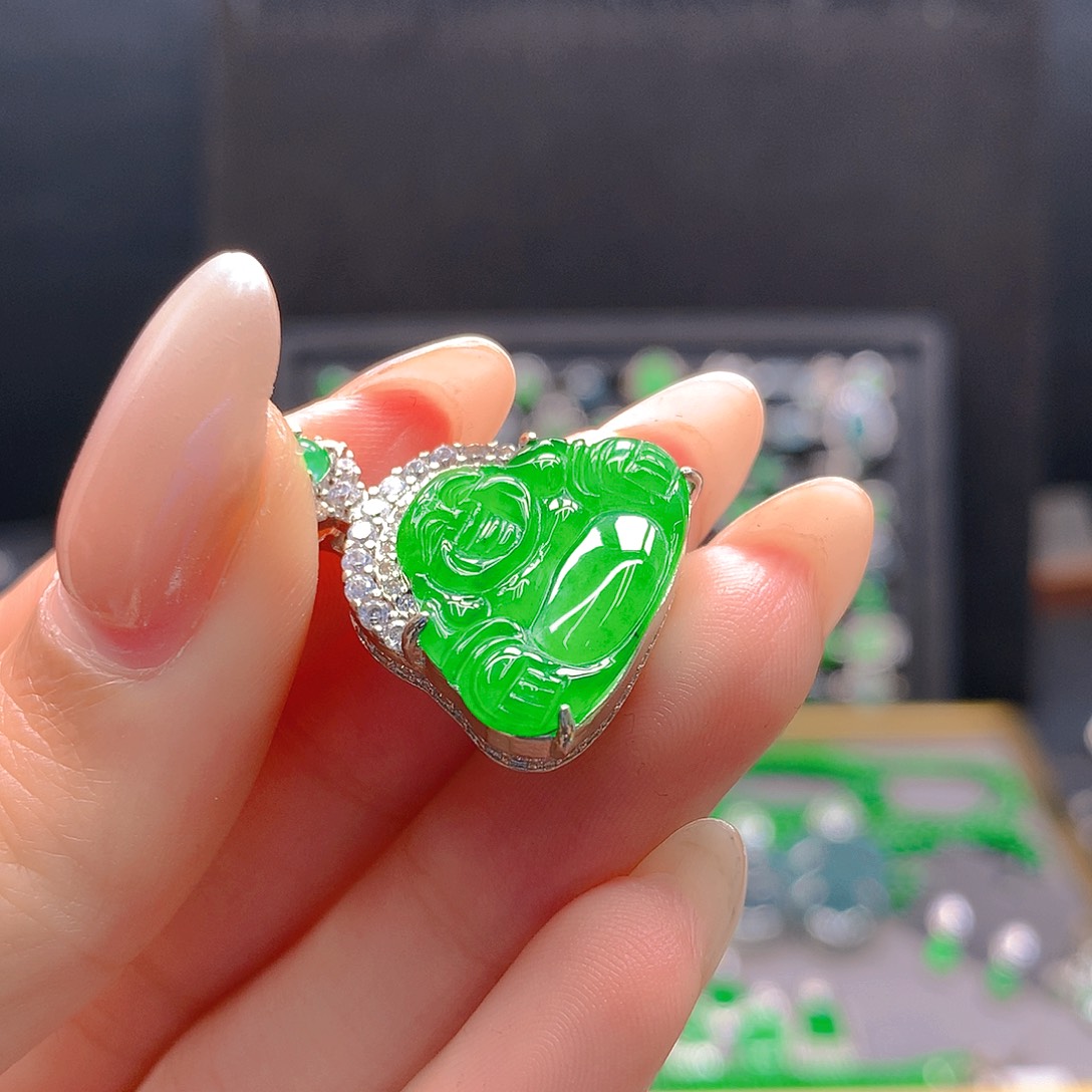 未镶嵌戒指翡翠芸****友天然翡翠
