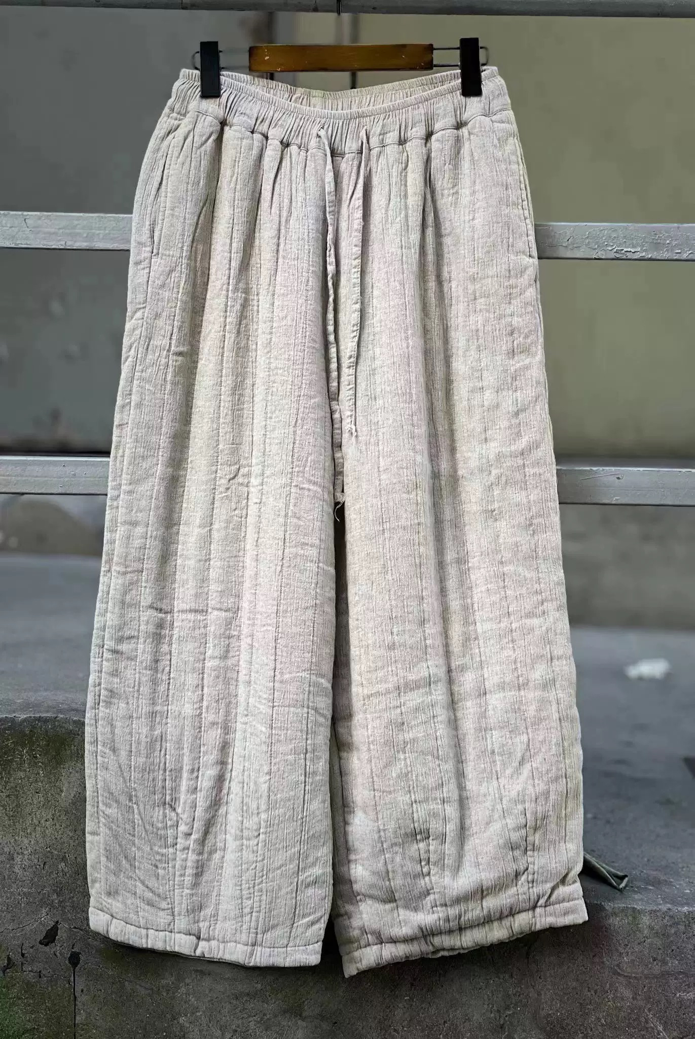 特价不退换如眸原创231035冬款百搭加厚皱麻九分棉裤