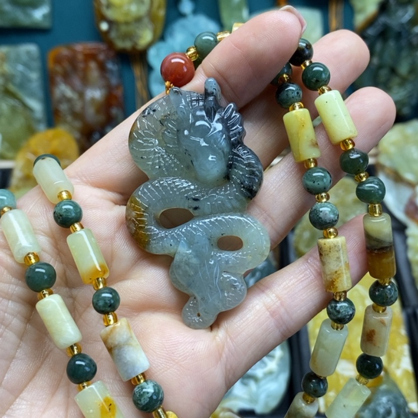 【闪购商品】岫玉颈饰未镶嵌云**轻