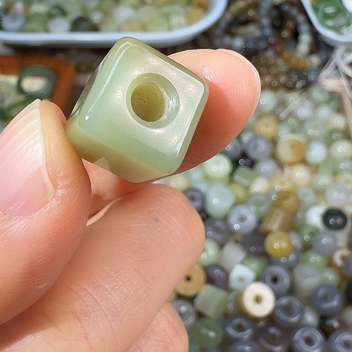 和田玉未镶嵌颈饰1113