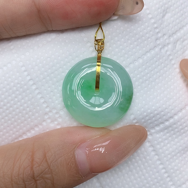 颈饰18K金镶嵌翡翠