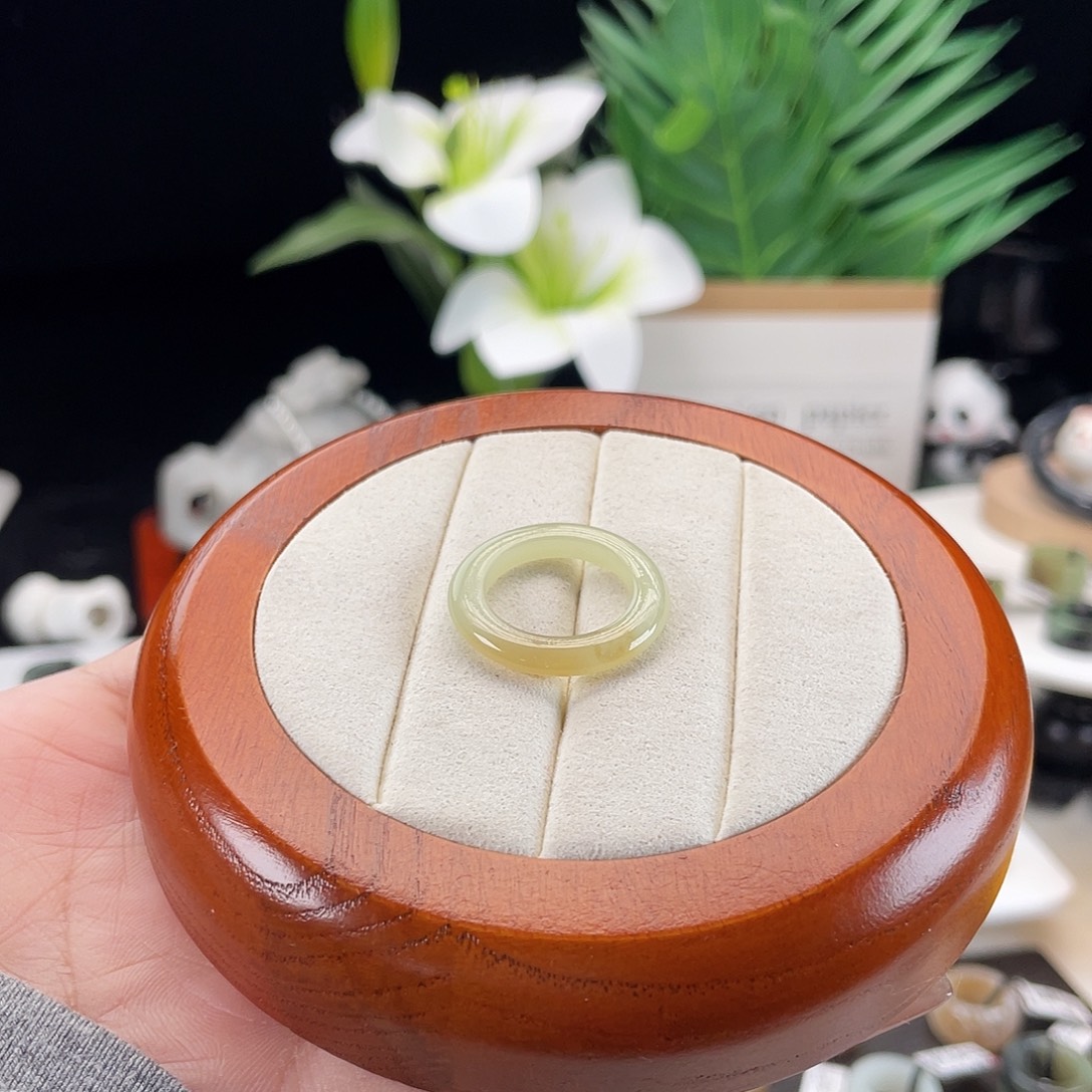 和田玉未镶嵌戒指E53一口糖细条16.7不退换