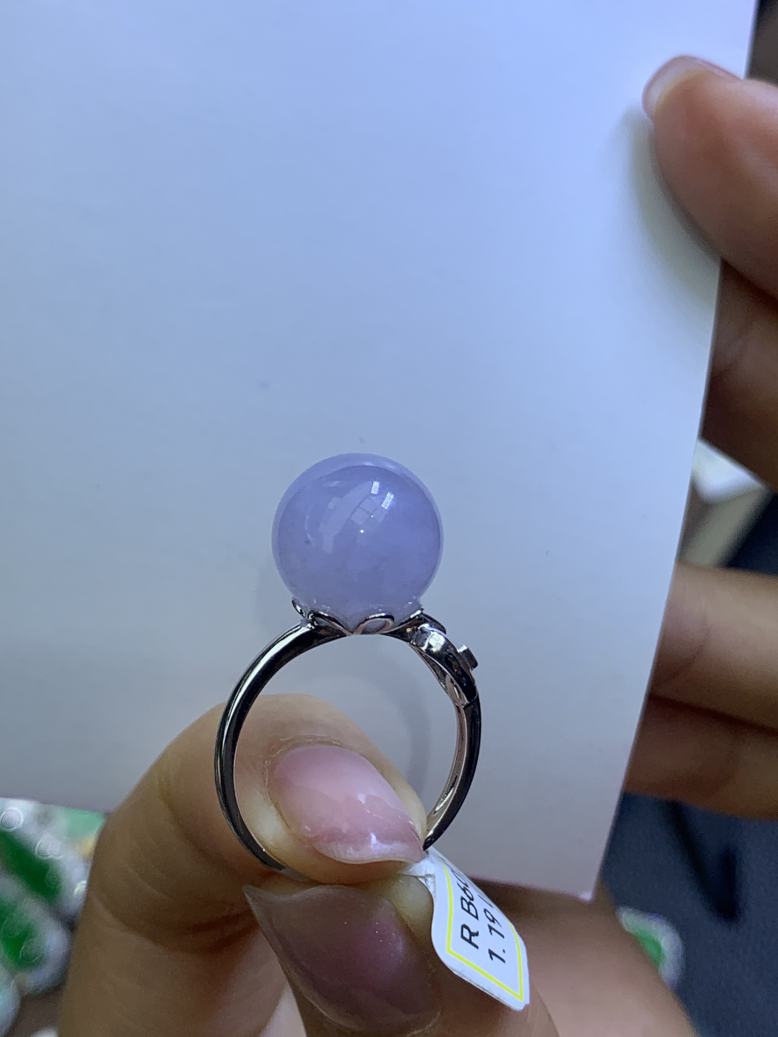 18k金镶嵌翡翠吊坠