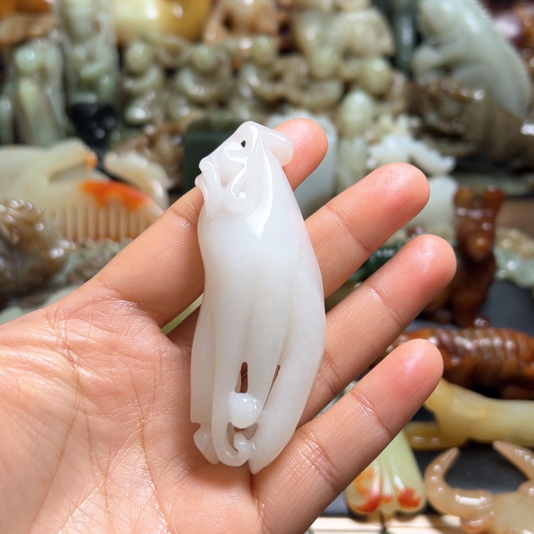 和田玉颈饰未镶嵌健*