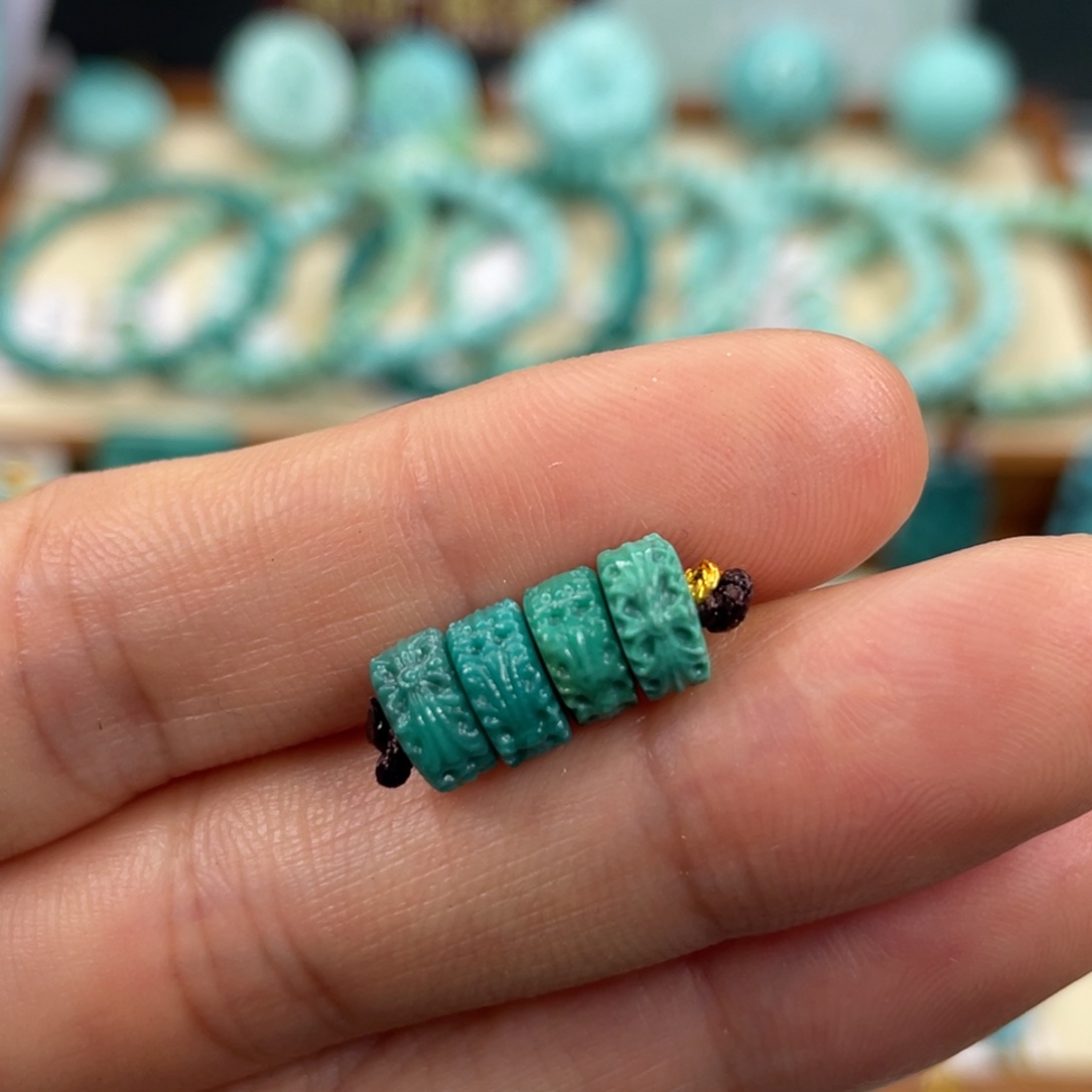 绿松石未镶嵌挂件