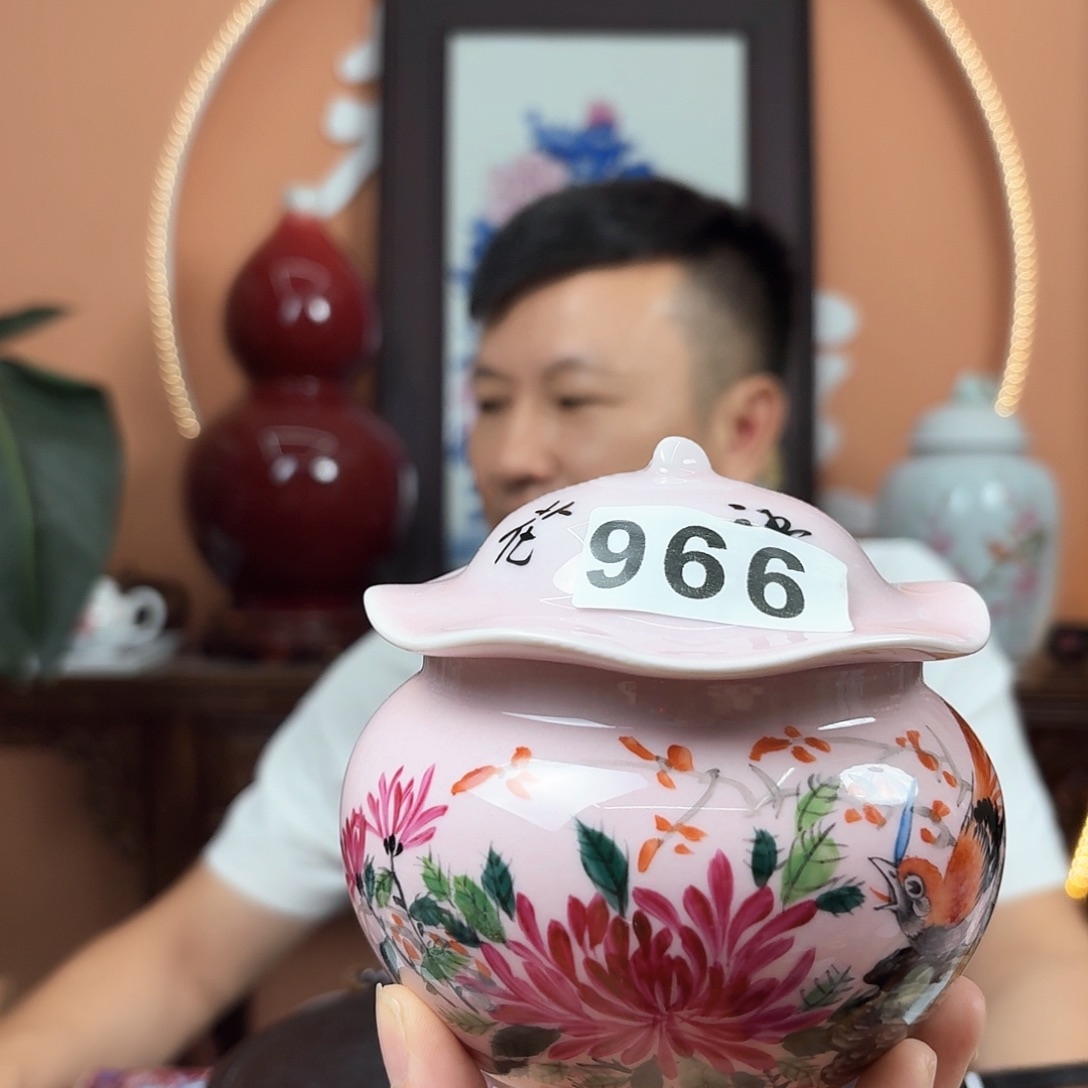 景德镇陶瓷手工罐子