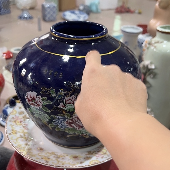 瓷片瑕。，，。，。，。。。，，，，