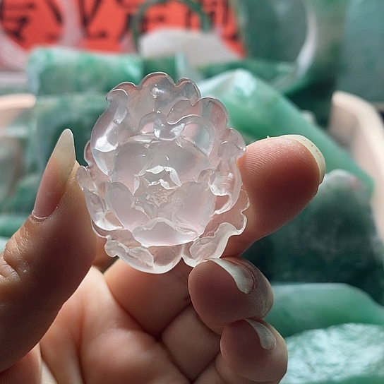 石英质玉未镶嵌颈饰