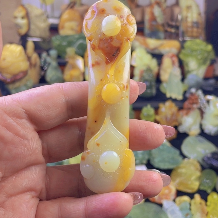 蛇纹石玉手把件未镶嵌