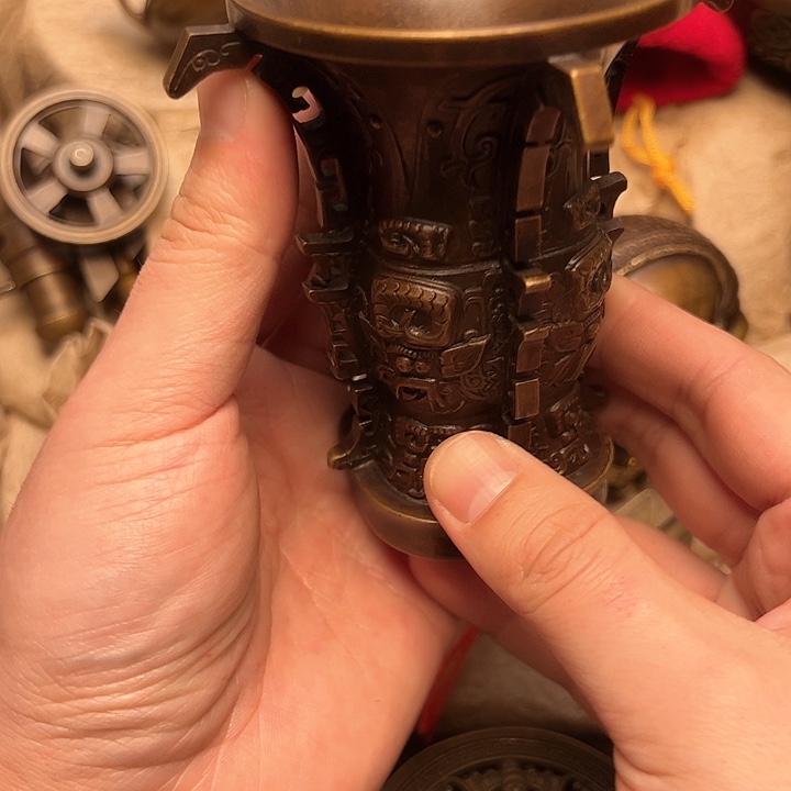 文玩铜器做工精良