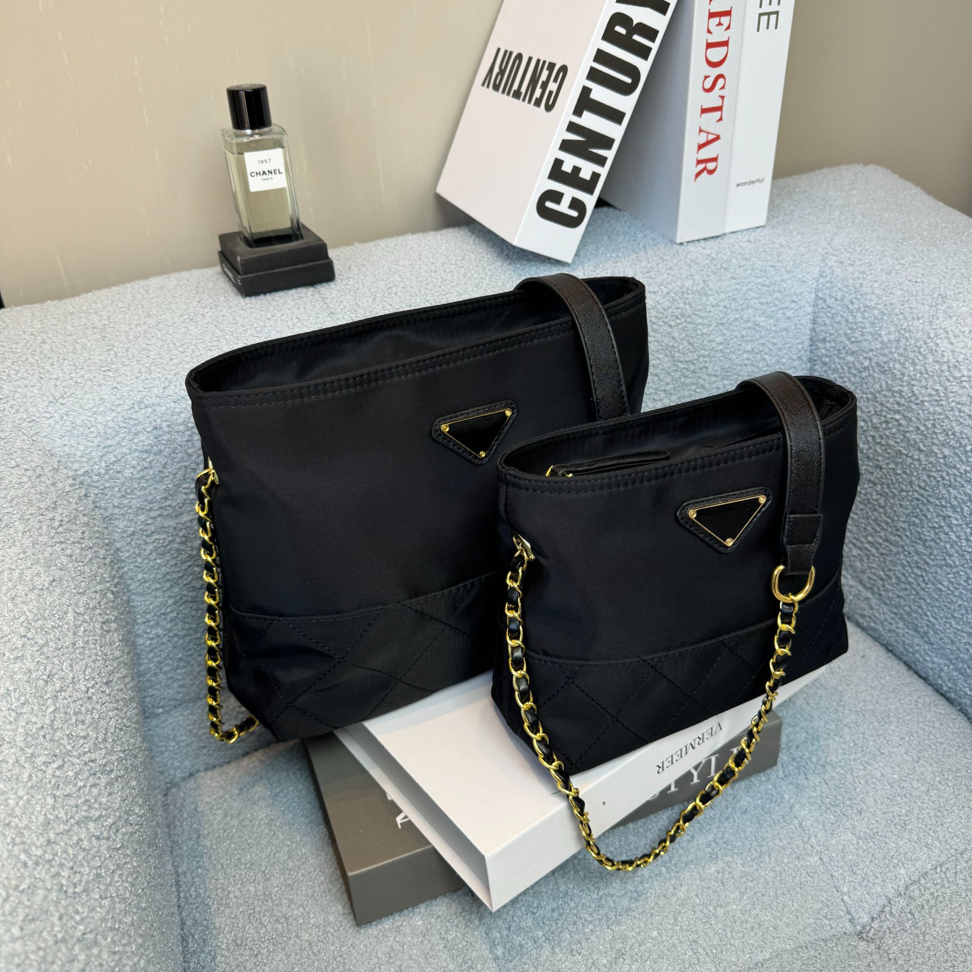 2025网红新款时尚百搭女包简约手提单肩斜挎包女士黑色链条包