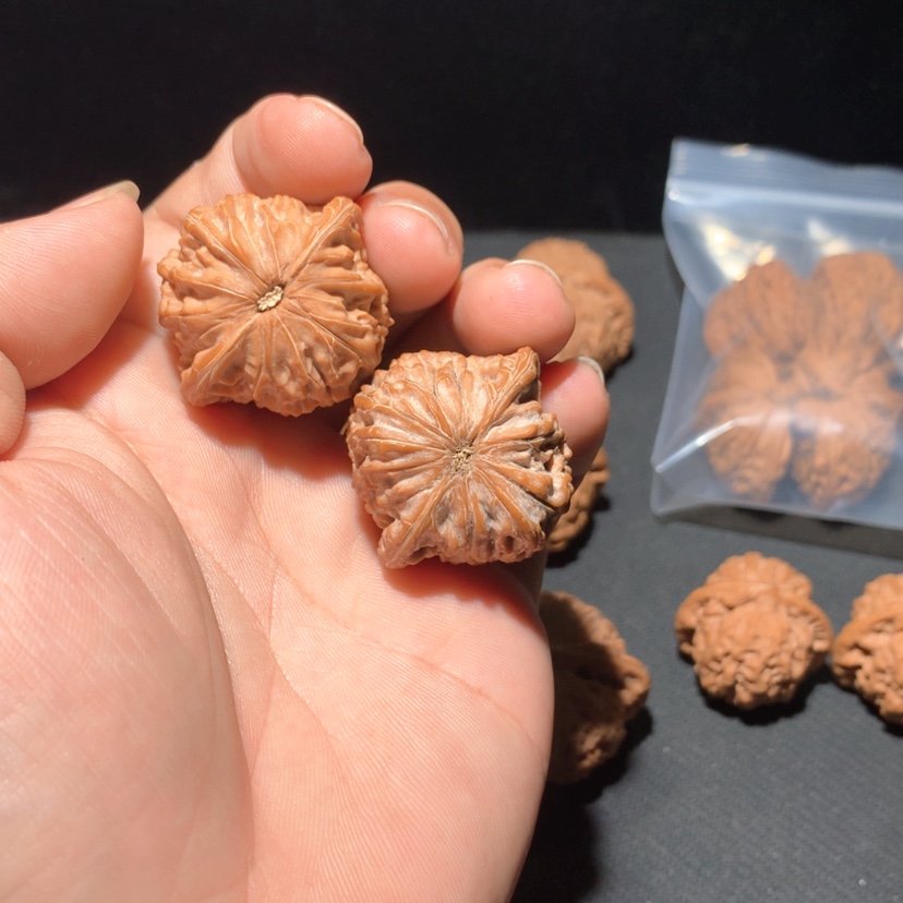 【闪购商品】把件文玩核桃李***师磨盘
