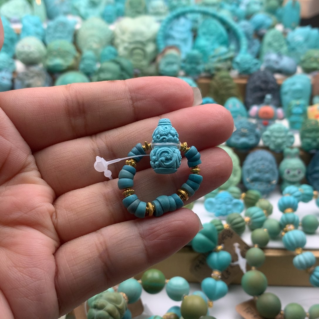 绿松石18K金镶嵌颈饰