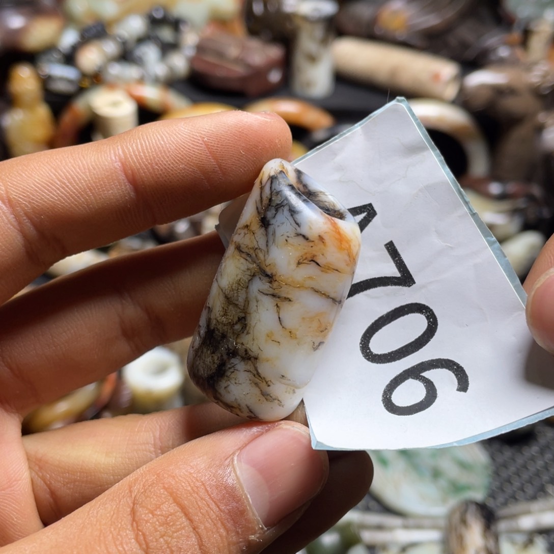 和田玉（糖玉）挂件未镶嵌