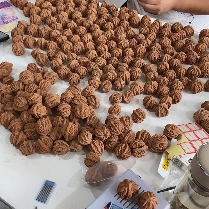 吊坠文玩核桃大龙瑕疵