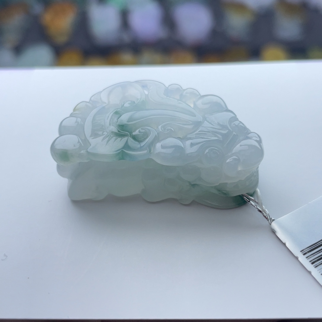 翡翠颈饰未镶嵌貔貅