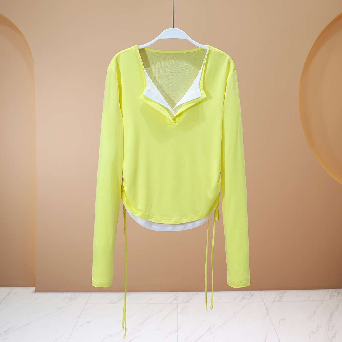 【程二女装】2025鹅黄色假两件抽绳修身防晒衣打底上衣3238