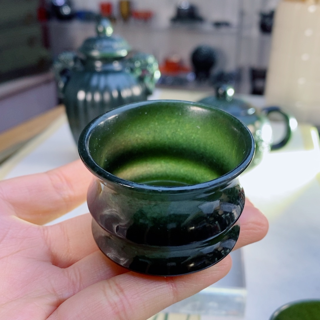 和田玉（青玉）摆件未镶嵌微瑕