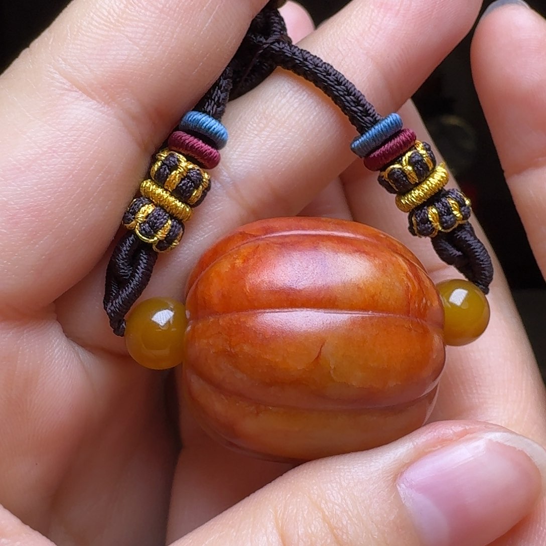 和田玉挂件未镶嵌天**缘