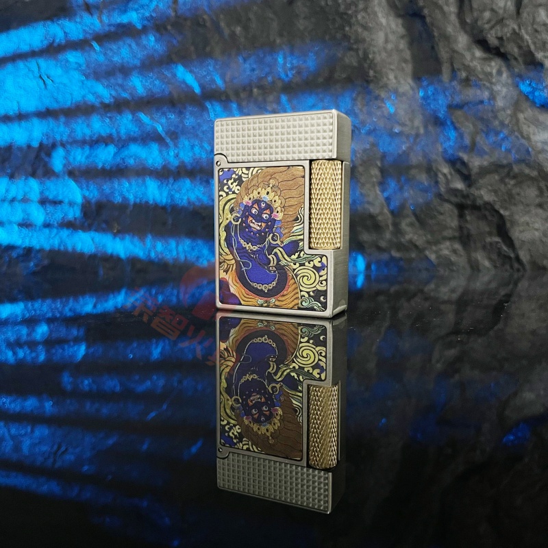 巴黎钉黑财神煤油打火机（不赠送煤油） 