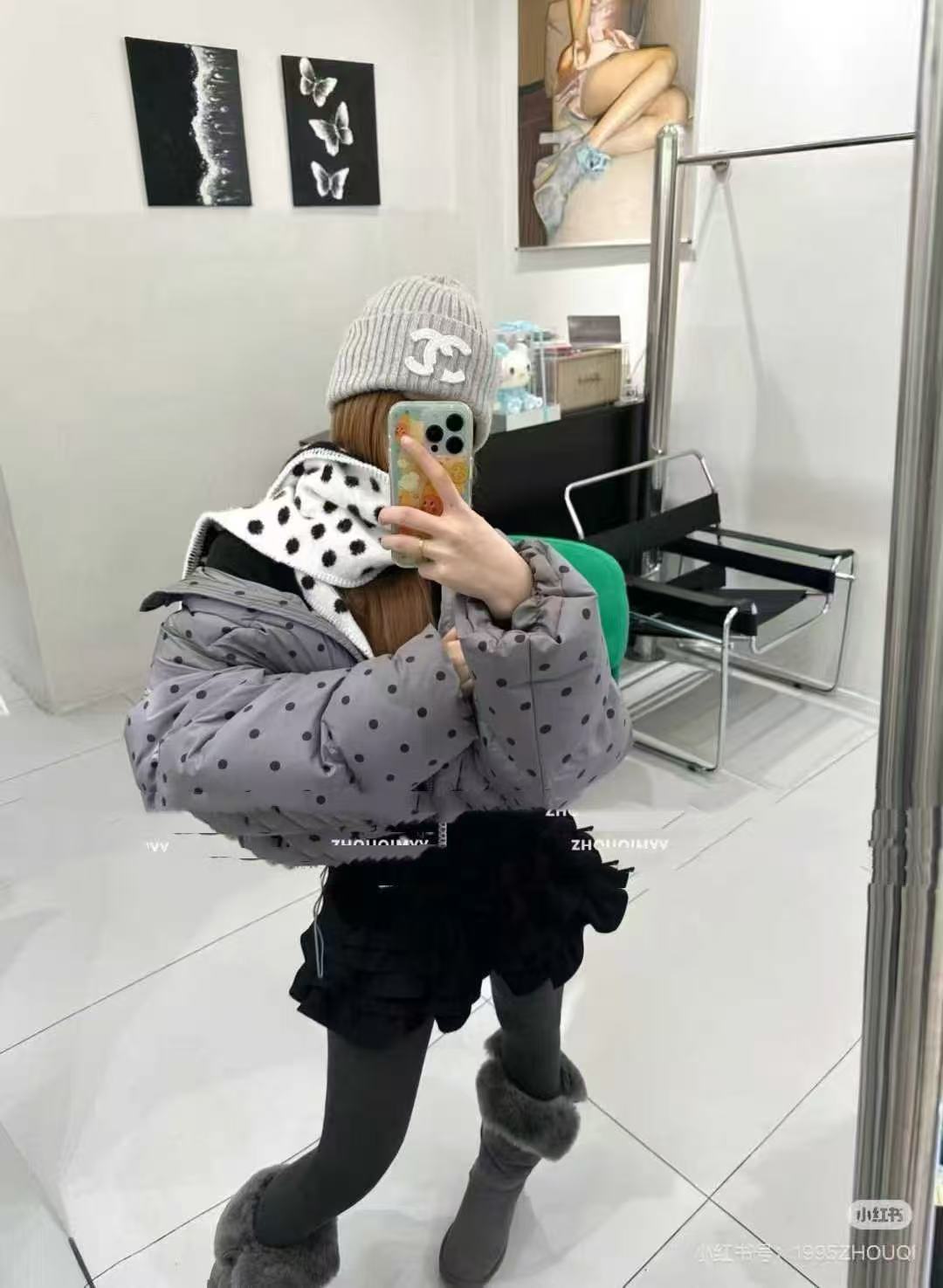 悠悠 90绒  冬季新款波点连帽抽绳宽松短款洋气羽绒服